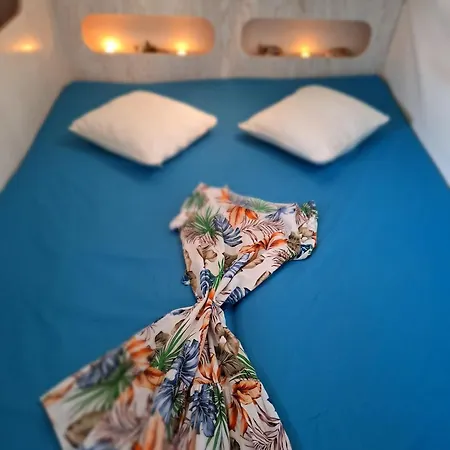 Aura Azul 卡列罗港